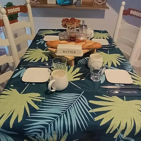 Escapade Chez Anaise Et Yannick B&B 미랑드